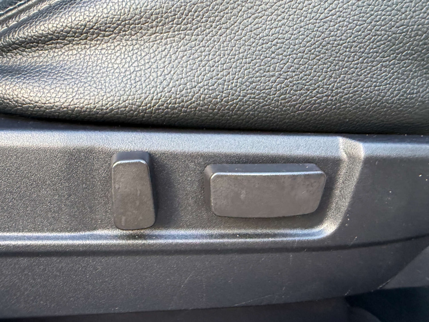 Used Mitsubishi Outlander 2015 for sale - 77556759: Photo 27