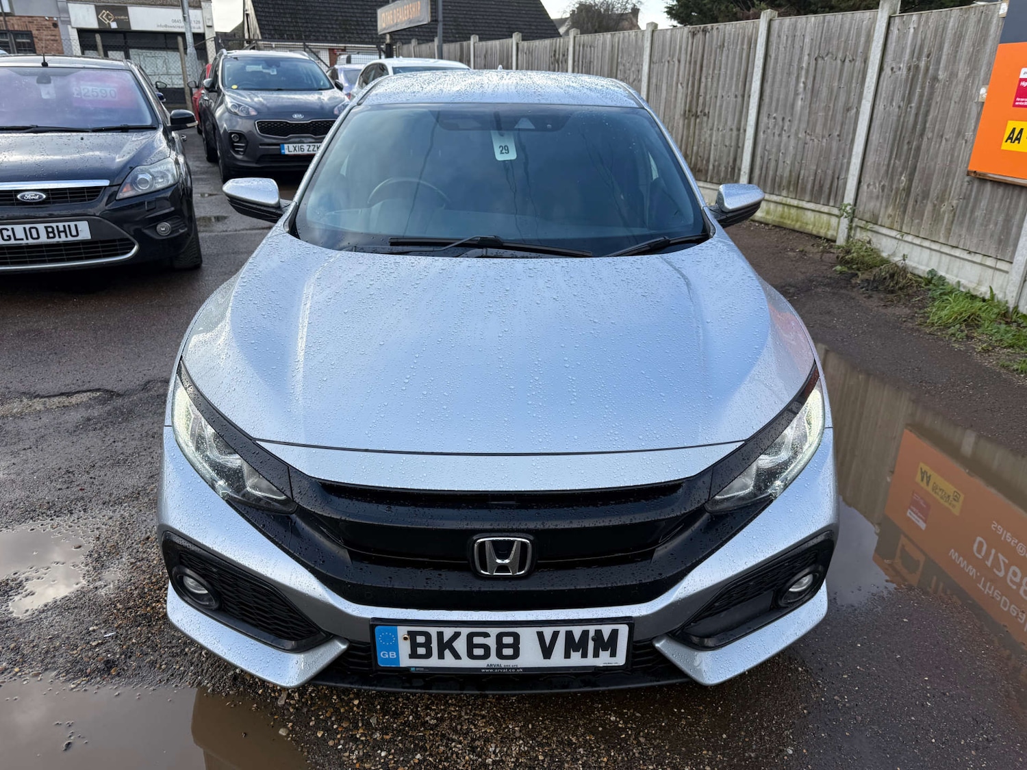 Used Honda Civic 2018 for sale - 77385519: Photo 2