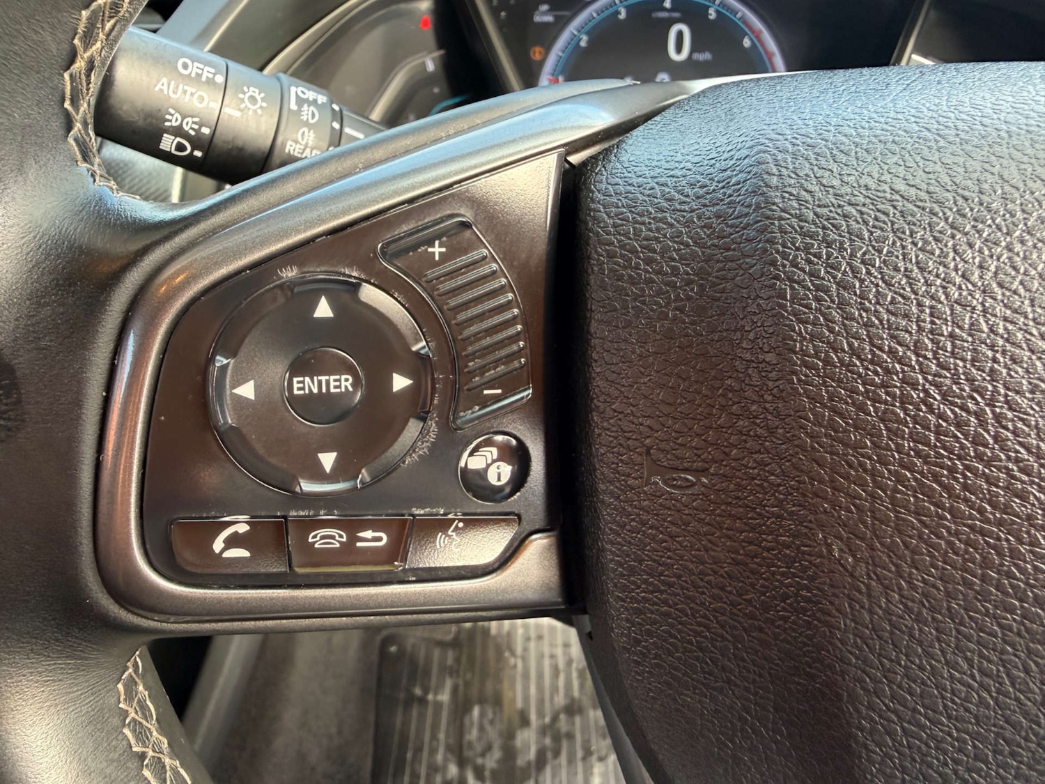 Used Honda Civic 2018 for sale - 77385519: Photo 29