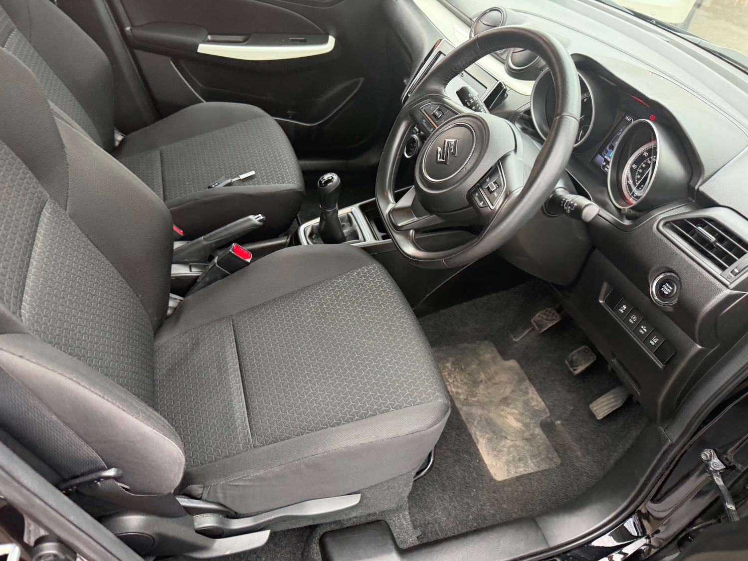 Used Suzuki Swift 2018 for sale - 78083558: Photo 22