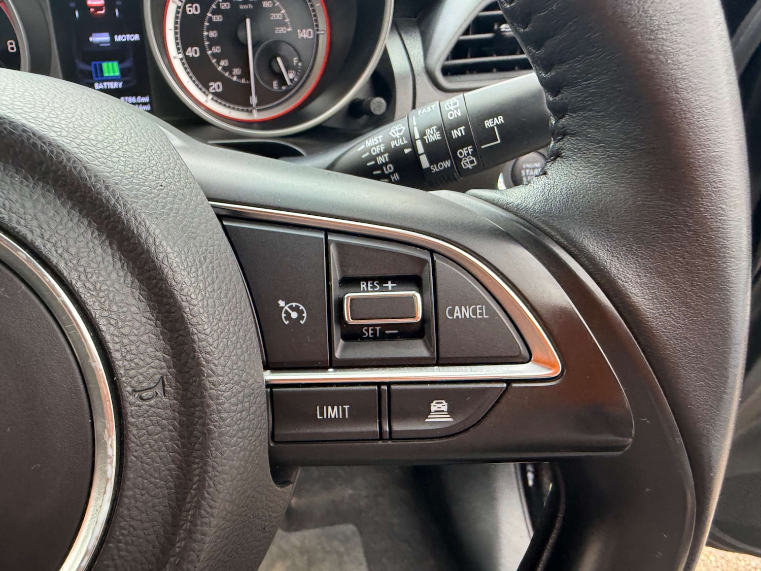 Used Suzuki Swift 2018 for sale - 78083558: Photo 27