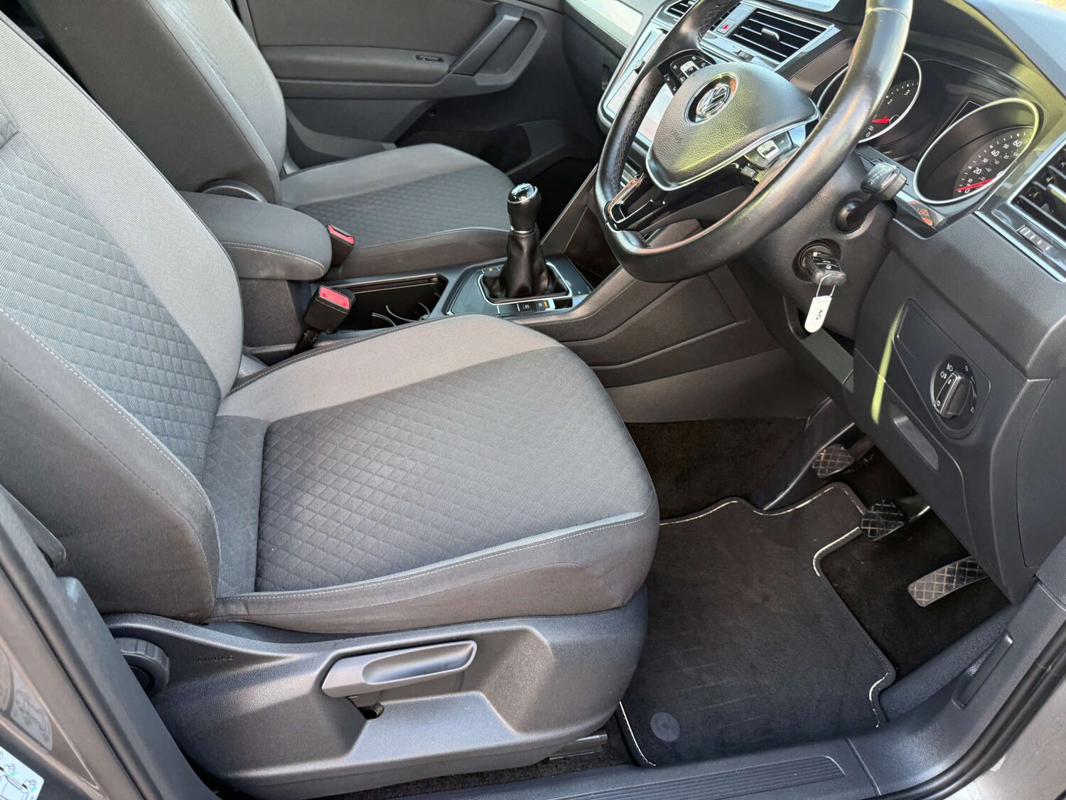 Used Volkswagen Tiguan 2018 for sale - 76278478: Photo 29