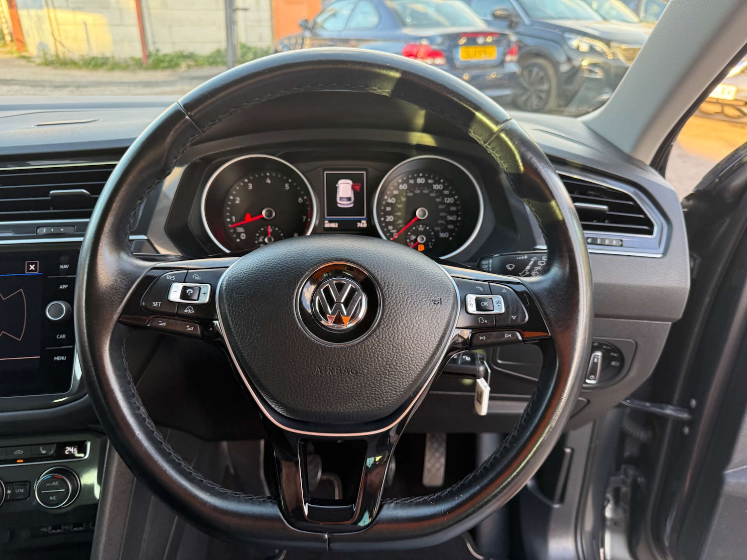 Used Volkswagen Tiguan 2018 for sale - 76278478: Photo 36