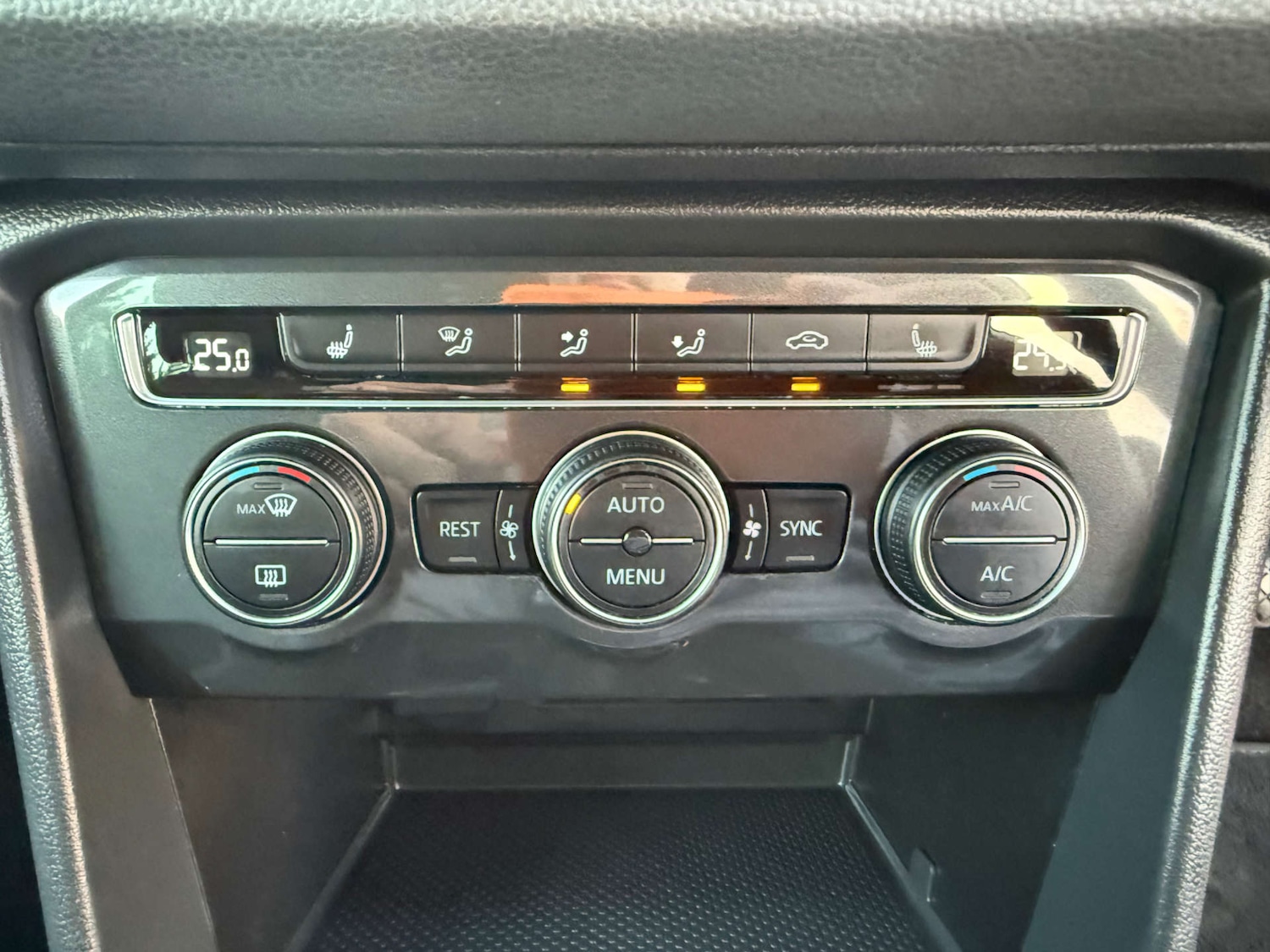 Used Volkswagen Tiguan 2018 for sale - 76278478: Photo 42