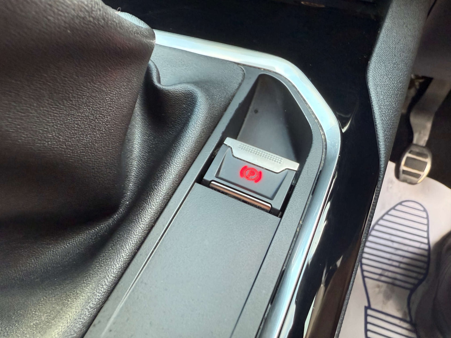 Used Peugeot 3008 2017 for sale - 77590604: Photo 32