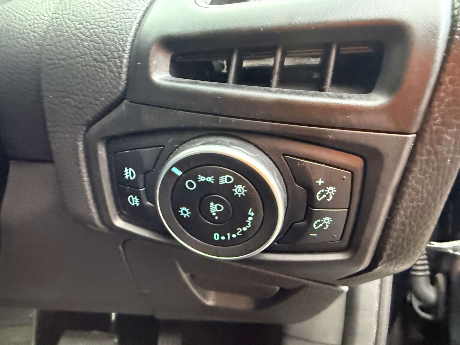 Used Ford Focus 2018 for sale - 76846880: Photo 30