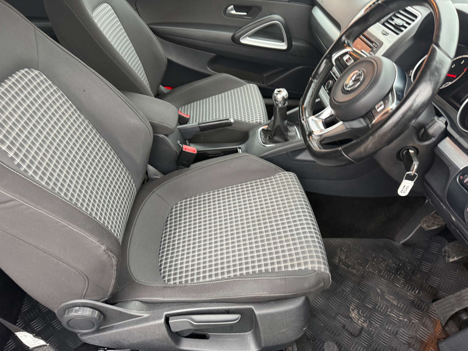 Used Volkswagen Scirocco 2015 for sale - 76507223: Photo 19