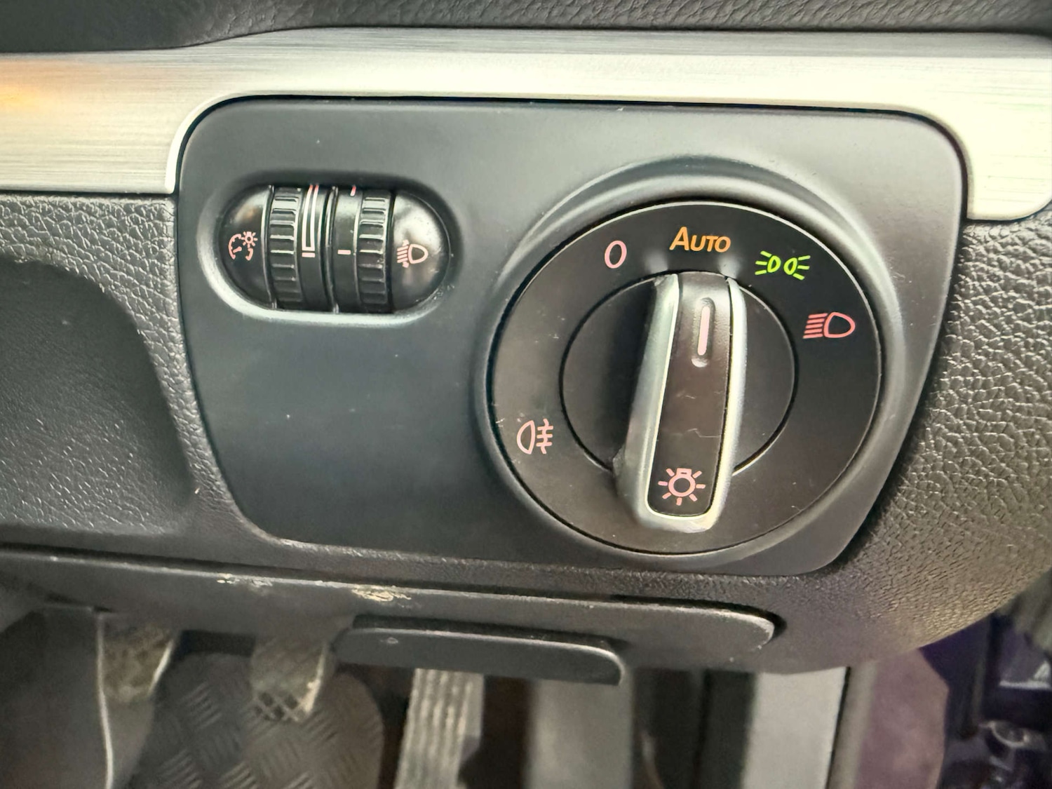 Used Volkswagen Scirocco 2015 for sale - 76507223: Photo 24