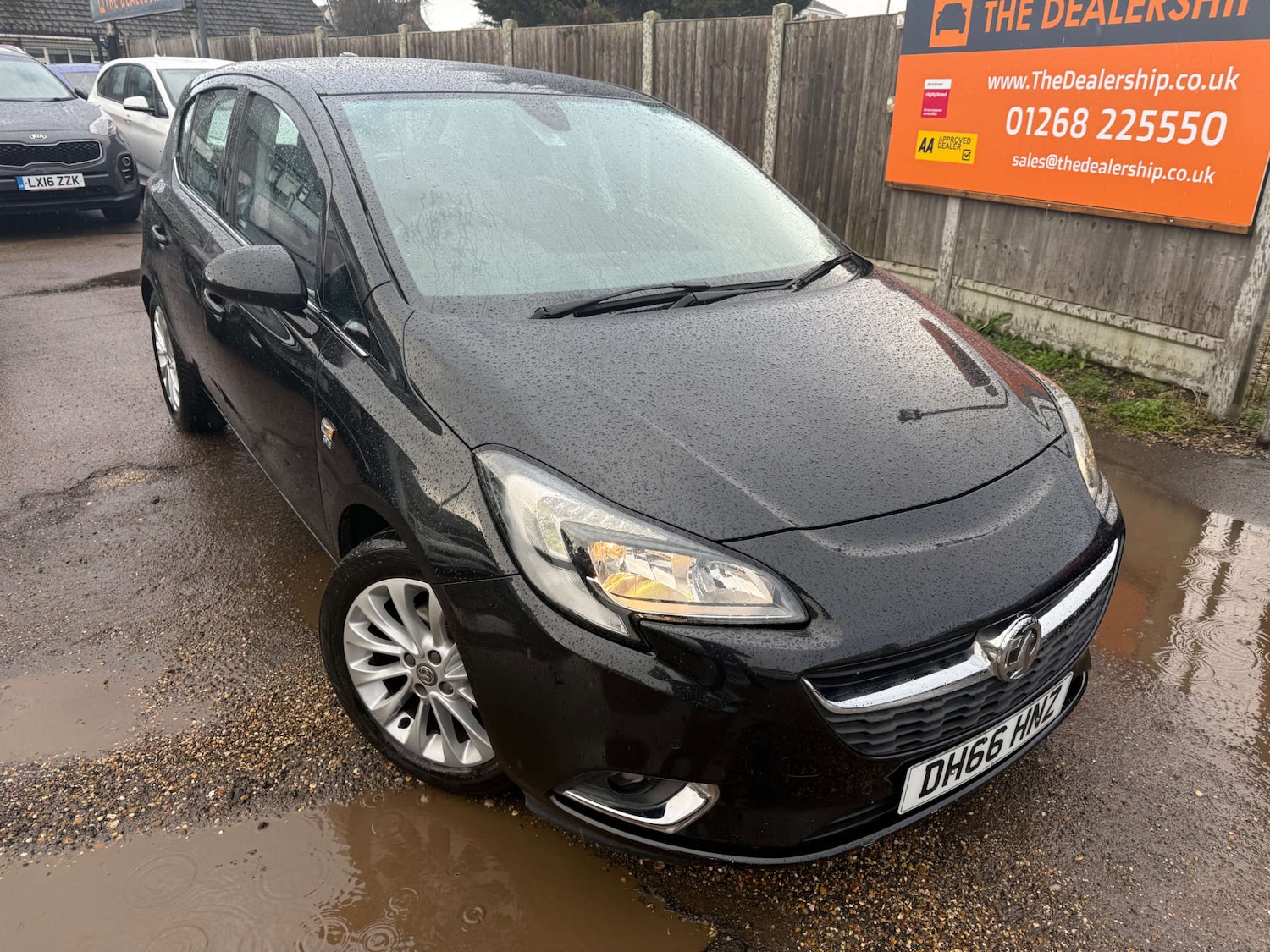 Used Vauxhall Corsa 2017 for sale - 77385515: Photo 2