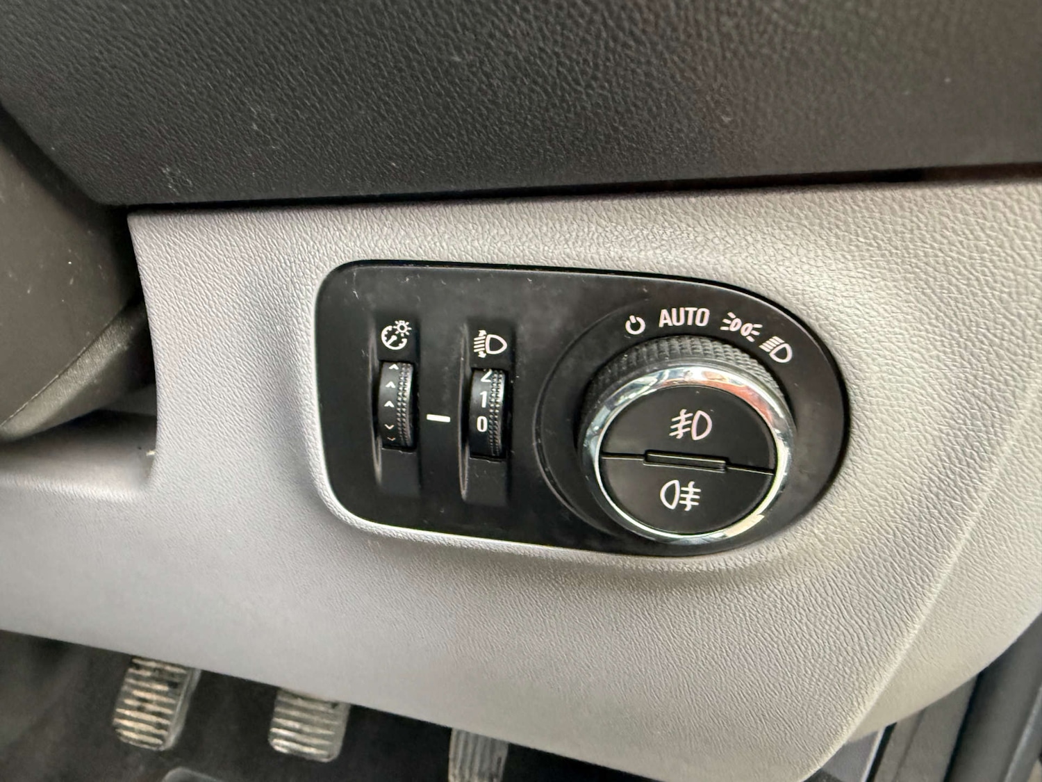 Used Vauxhall Corsa 2017 for sale - 77385515: Photo 26