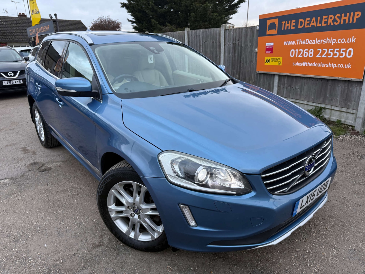 Used Volvo XC60 2015 for sale - 78003807: Photo 2