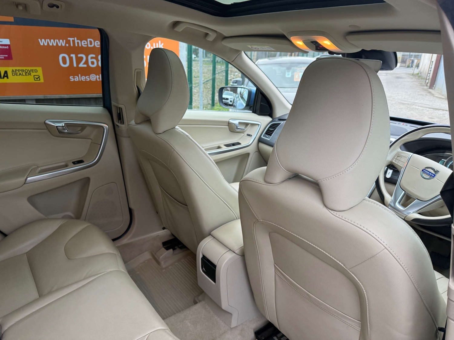 Used Volvo XC60 2015 for sale - 78003807: Photo 22