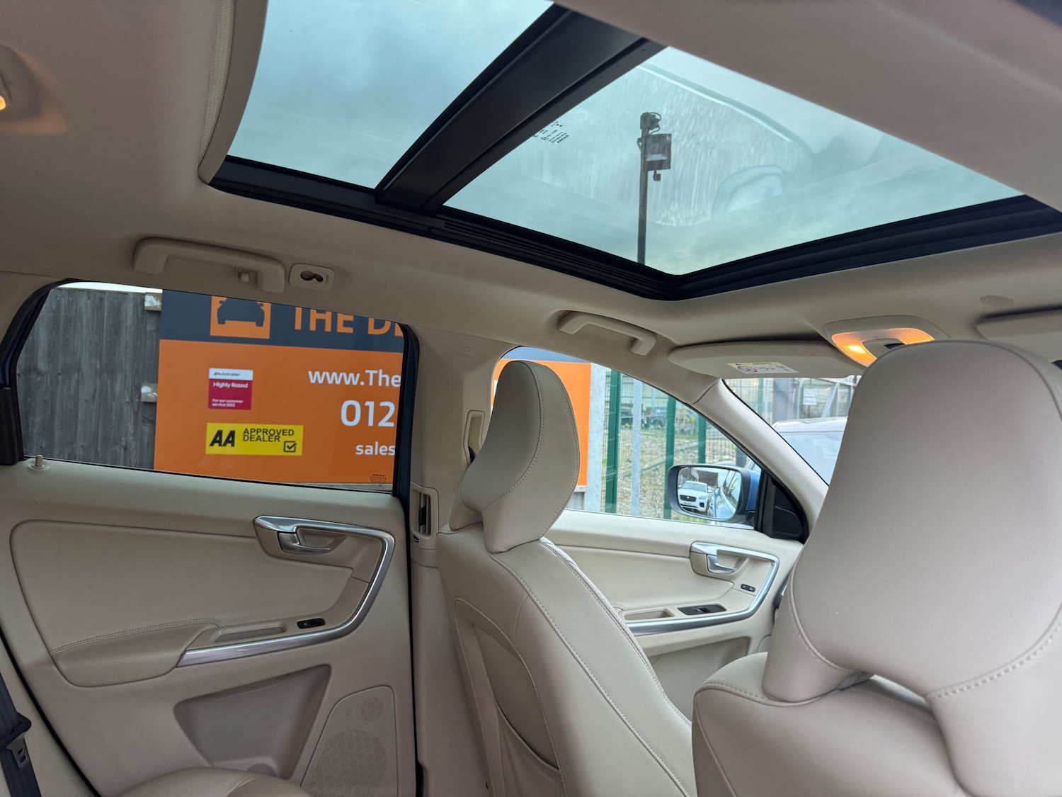 Used Volvo XC60 2015 for sale - 78003807: Photo 25