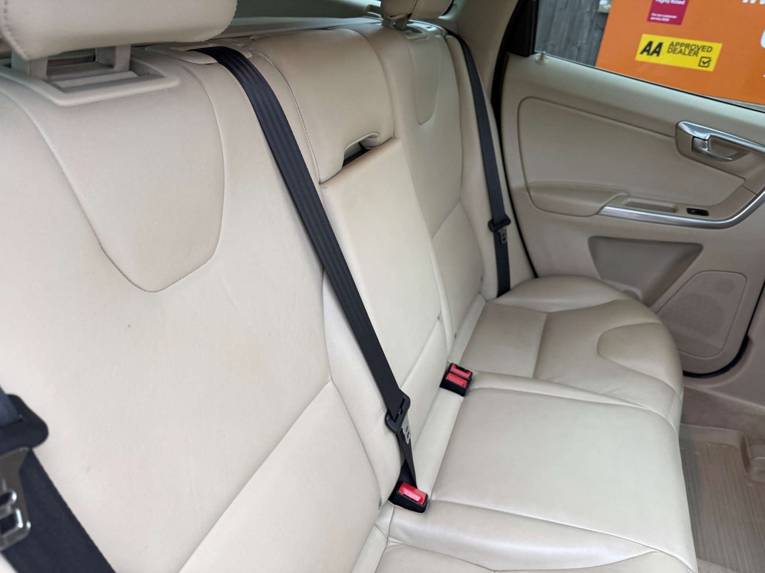 Used Volvo XC60 2015 for sale - 78003807: Photo 26