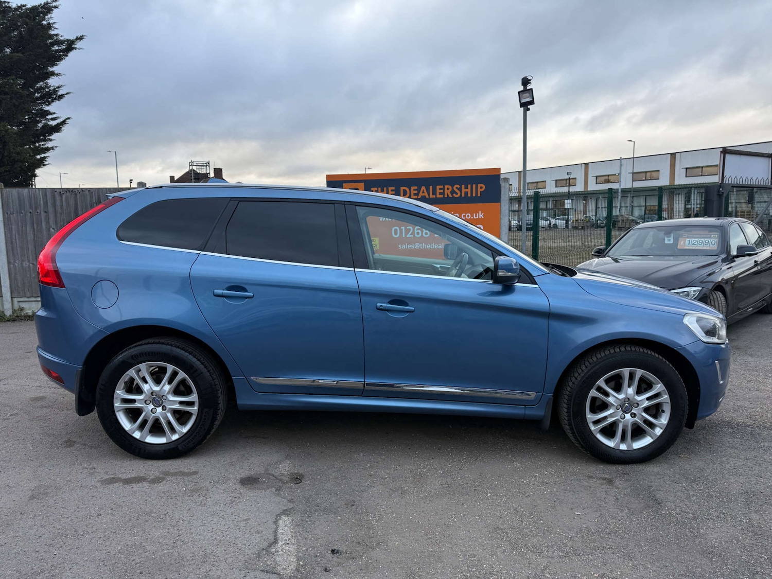 Used Volvo XC60 2015 for sale - 78003807: Photo 3