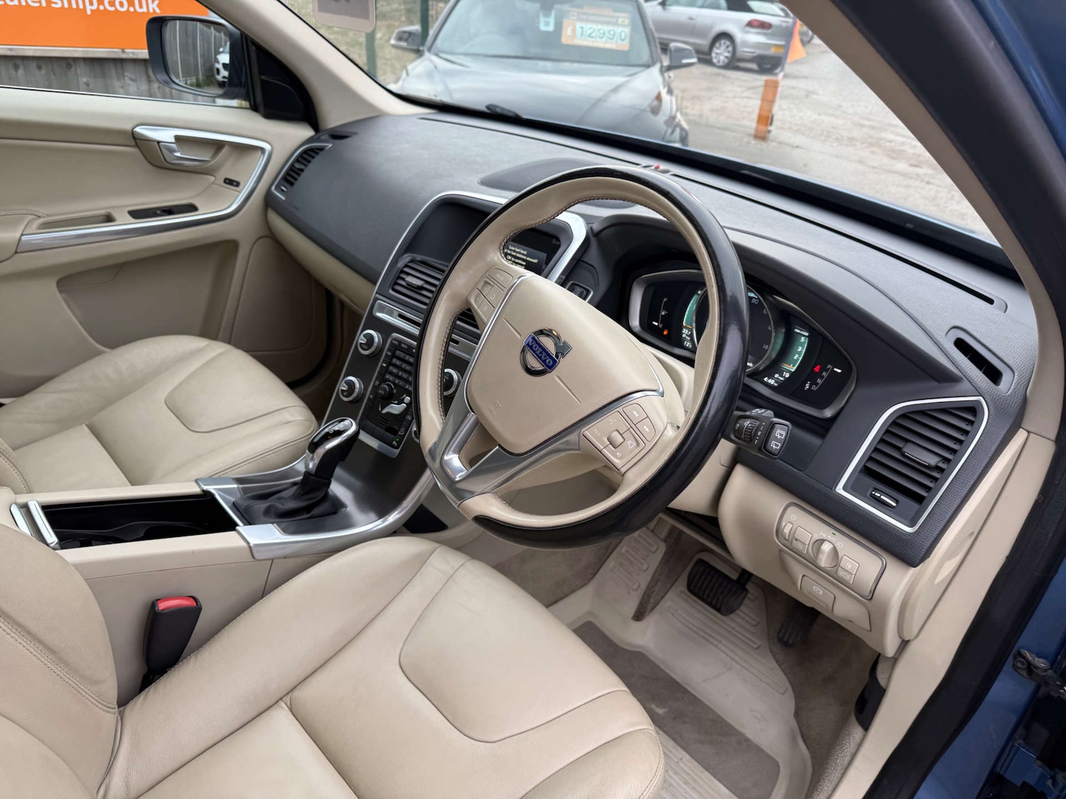 Used Volvo XC60 2015 for sale - 78003807: Photo 30