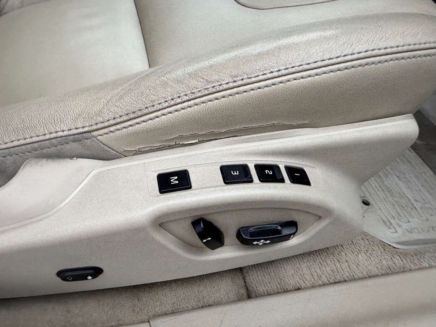 Used Volvo XC60 2015 for sale - 78003807: Photo 31