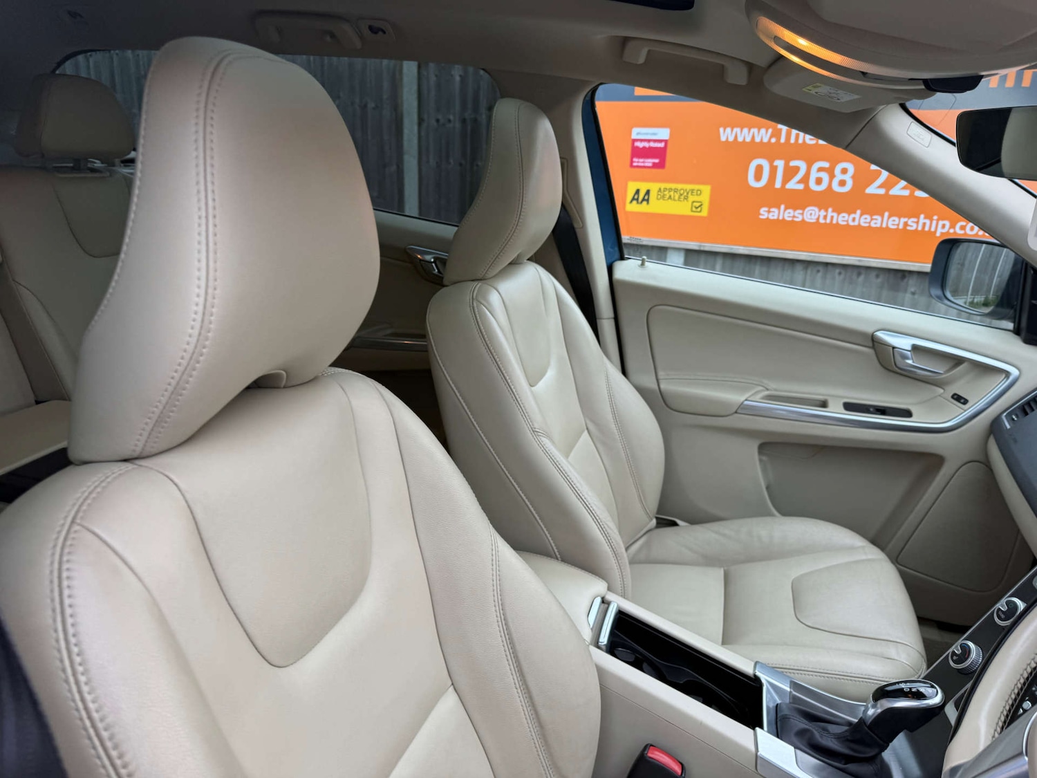 Used Volvo XC60 2015 for sale - 78003807: Photo 34