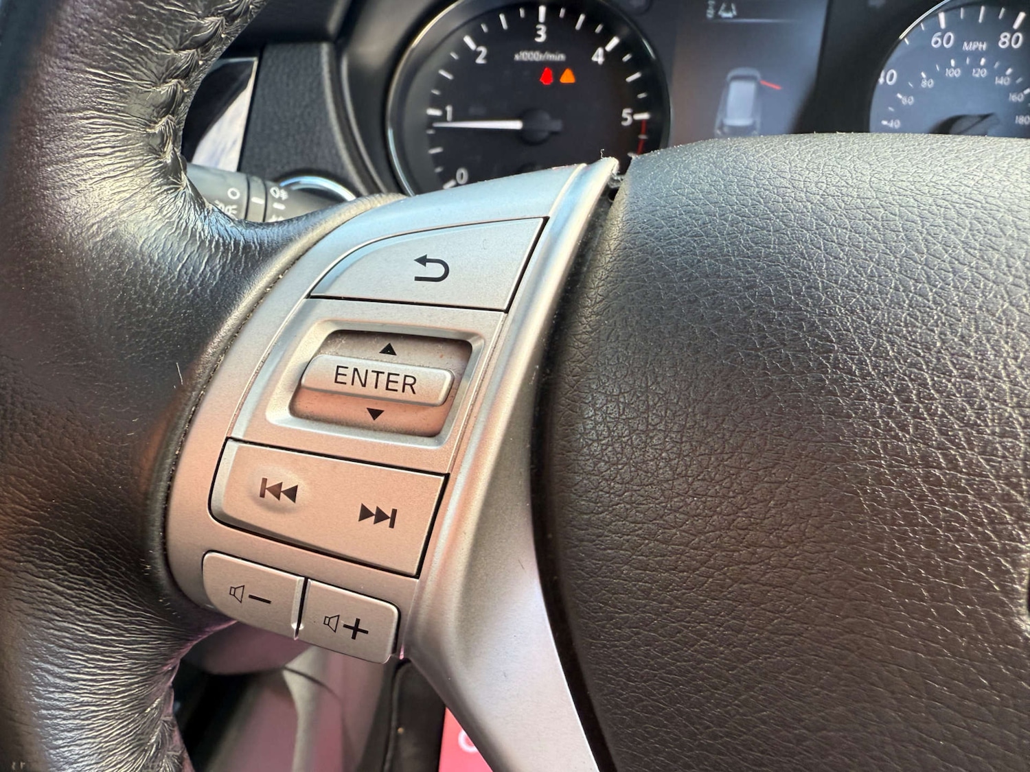 Used Nissan X-Trail 2017 for sale - 76333104: Photo 37