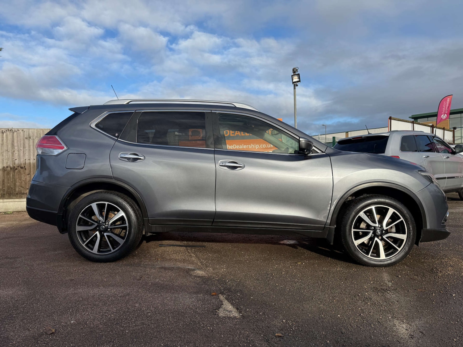 Used Nissan X-Trail 2017 for sale - 76333104: Photo 5