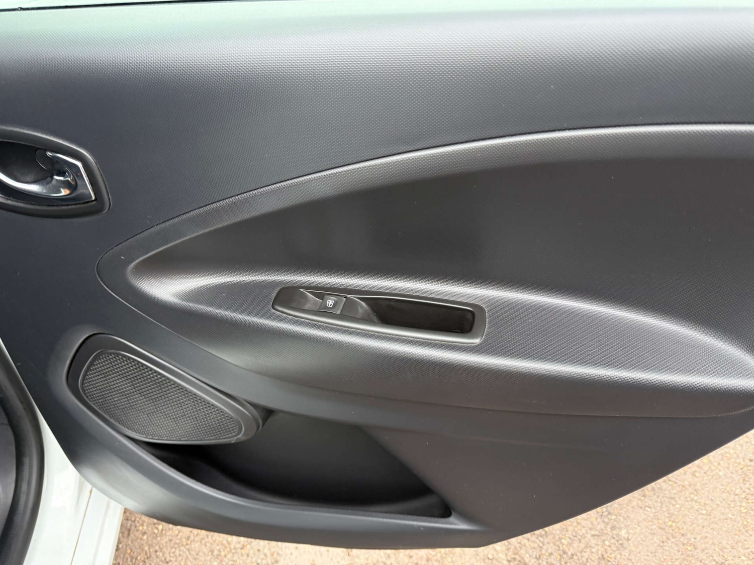 Used Renault Zoe 2018 for sale - 77318489: Photo 17