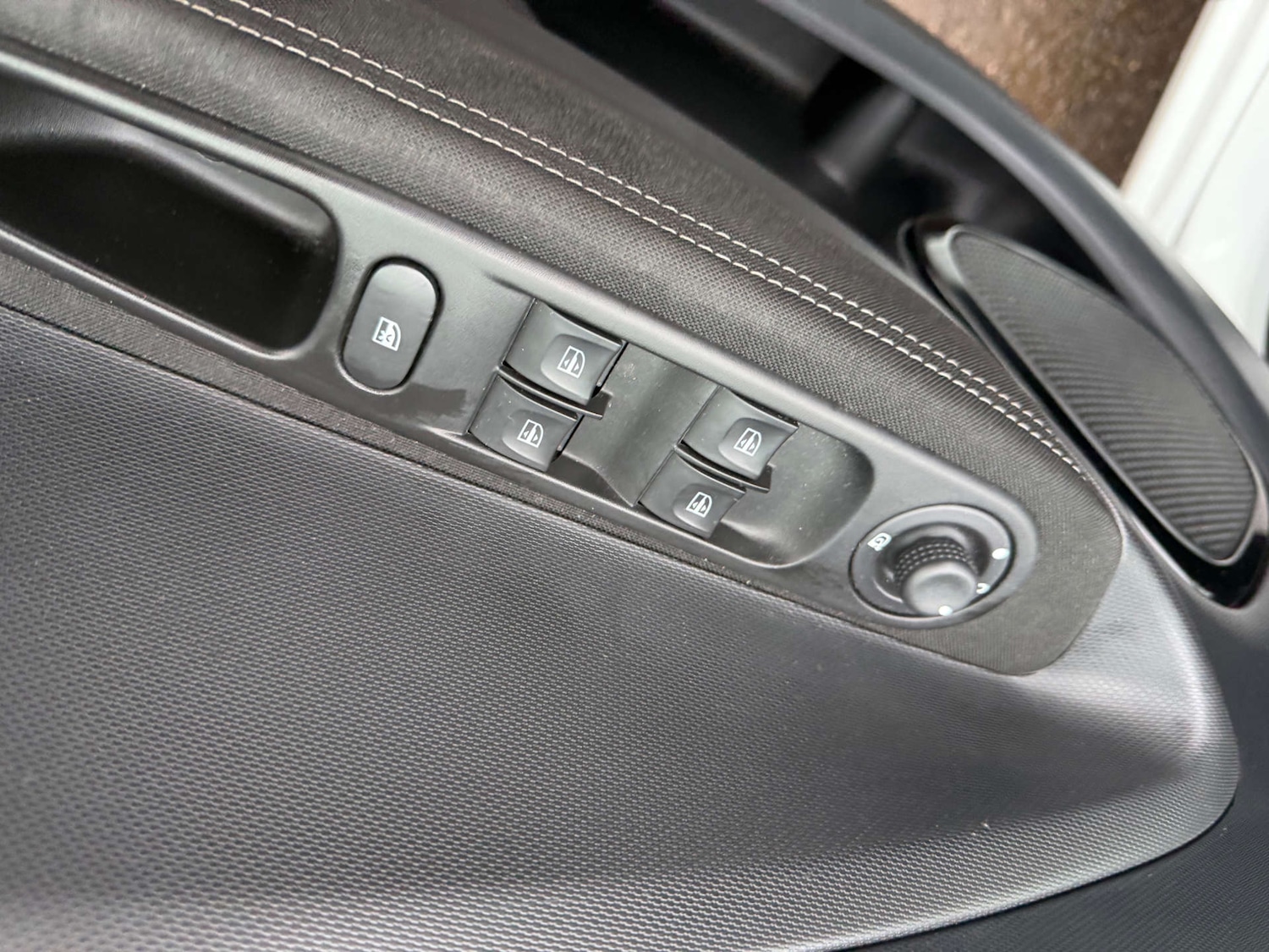 Used Renault Zoe 2018 for sale - 77318489: Photo 23