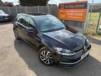 Used Volkswagen Golf 2019 for sale - 78680493: Photo