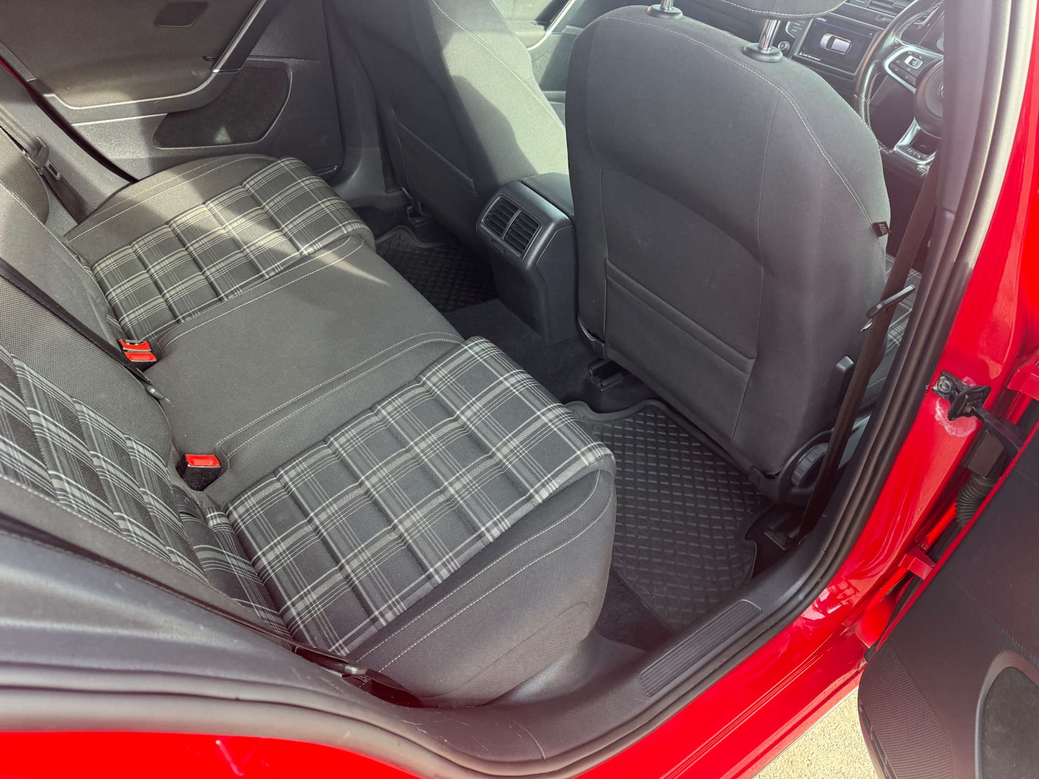 Used Volkswagen Golf 2017 for sale - 77963207: Photo 15