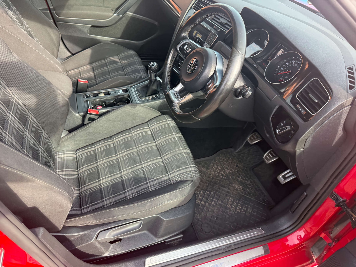 Used Volkswagen Golf 2017 for sale - 77963207: Photo 24