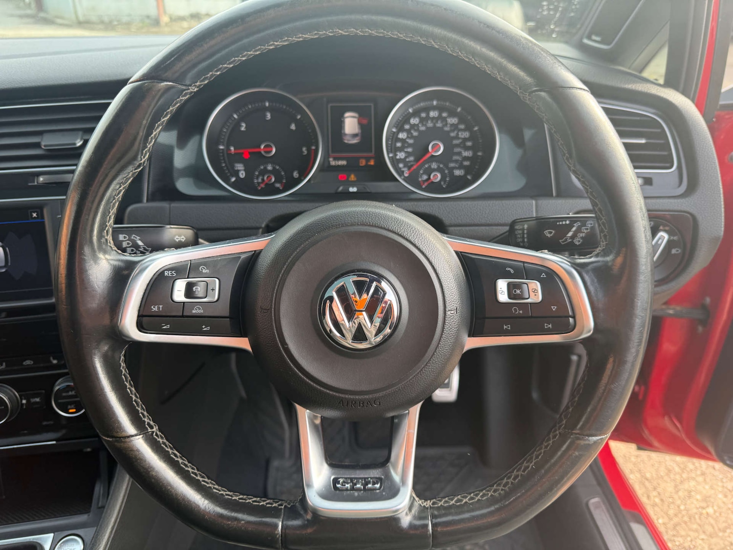 Used Volkswagen Golf 2017 for sale - 77963207: Photo 30
