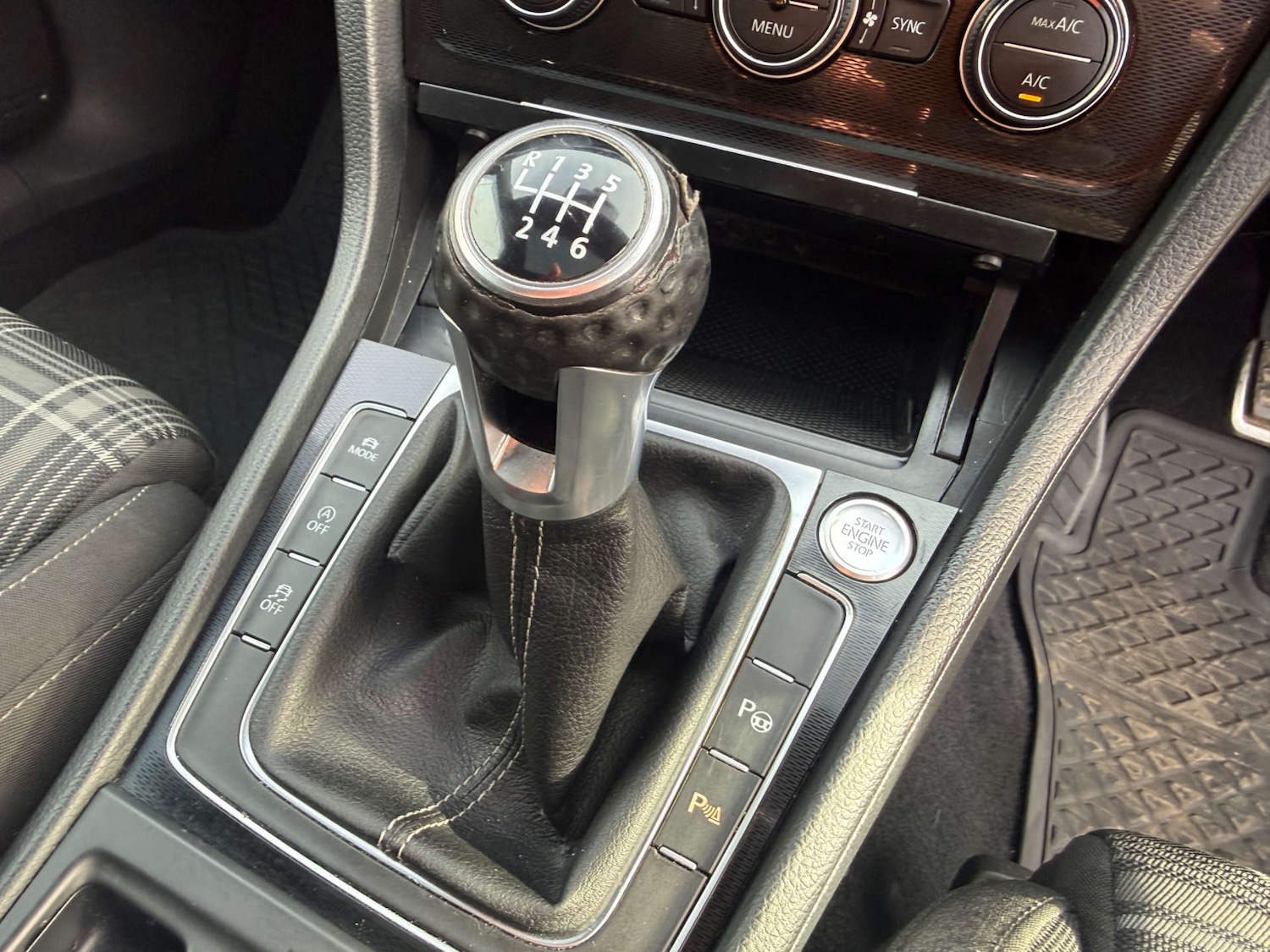 Used Volkswagen Golf 2017 for sale - 77963207: Photo 39