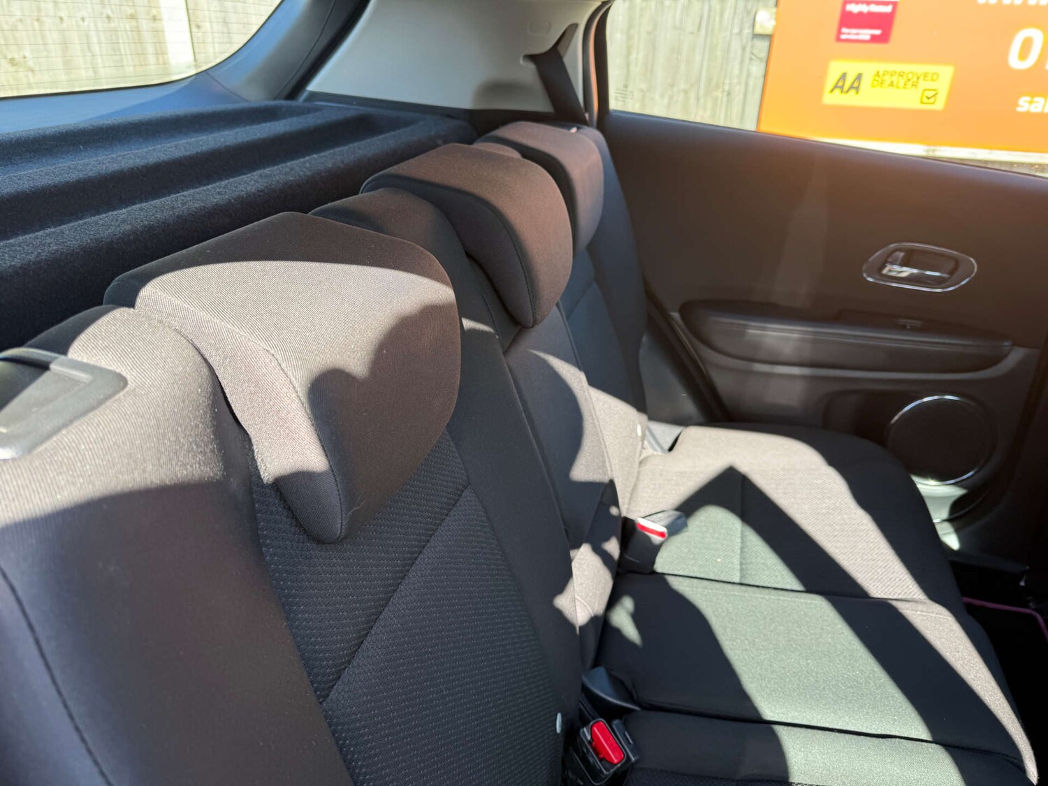 Used Honda HR-V 2015 for sale - 78056719: Photo 19