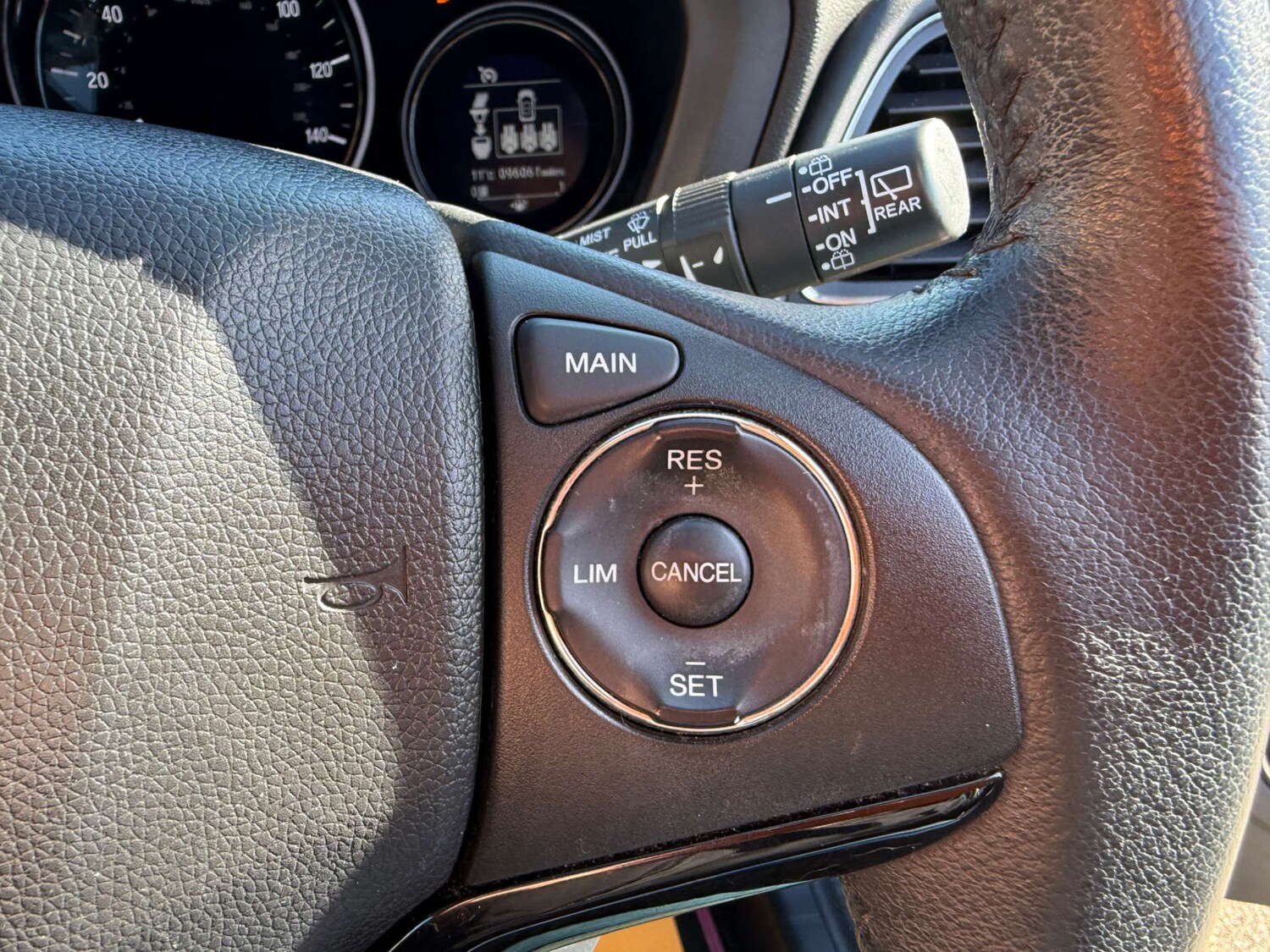 Used Honda HR-V 2015 for sale - 78056719: Photo 27