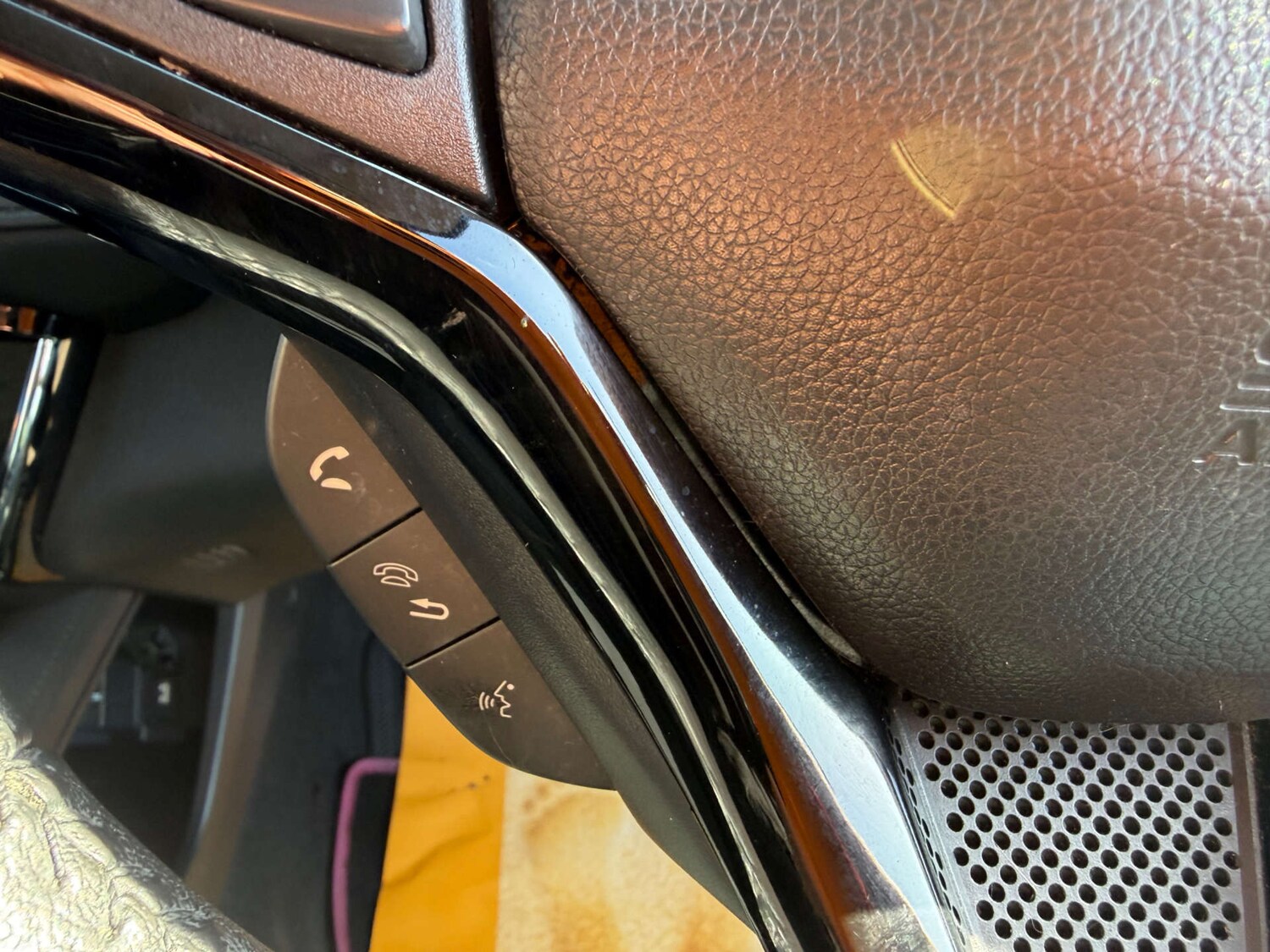 Used Honda HR-V 2015 for sale - 78056719: Photo 35