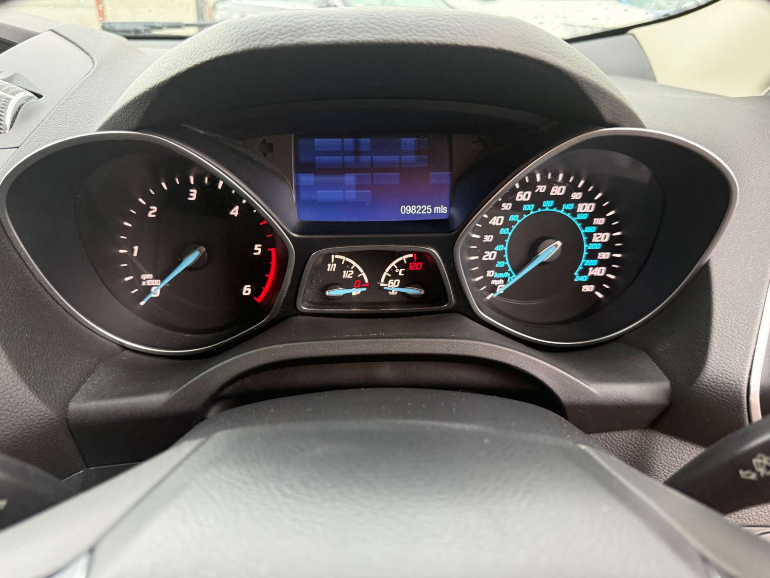 Used Ford Kuga 2015 for sale - 77704043: Photo 30