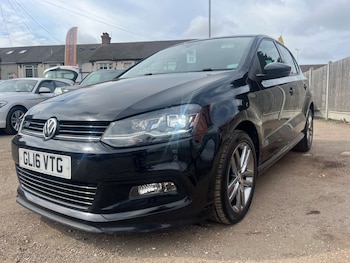 Used Volkswagen Polo 2016 for sale - 79542320: Photo
