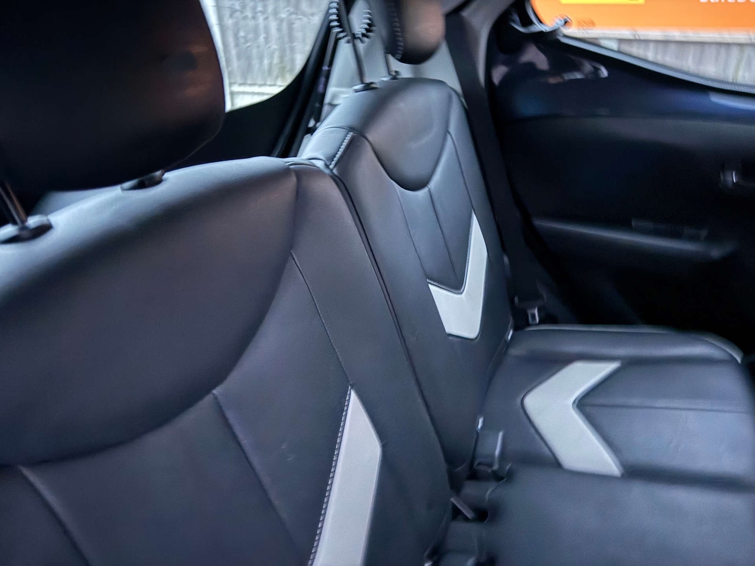 Used Toyota AYGO 2015 for sale - 77236274: Photo 17