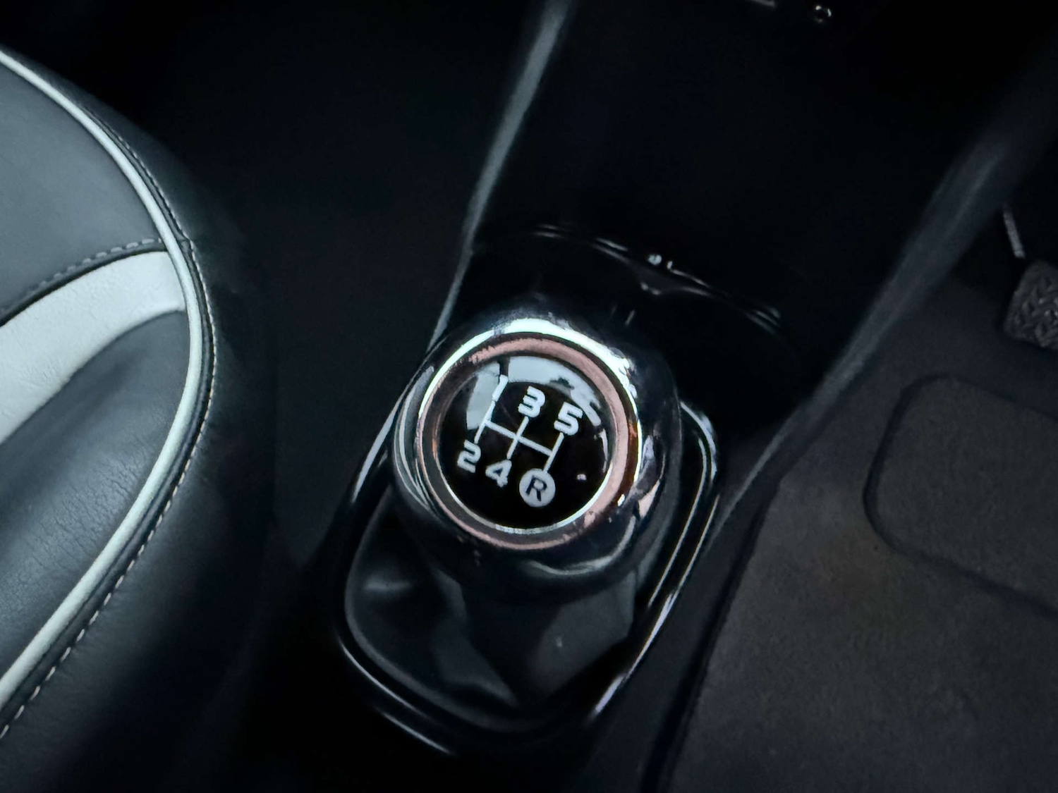 Used Toyota AYGO 2015 for sale - 77236274: Photo 29