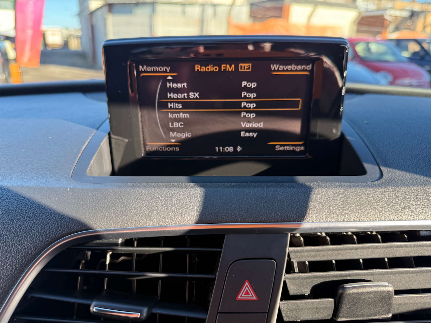 Used Audi Q3 2013 for sale - 76757129: Photo 38