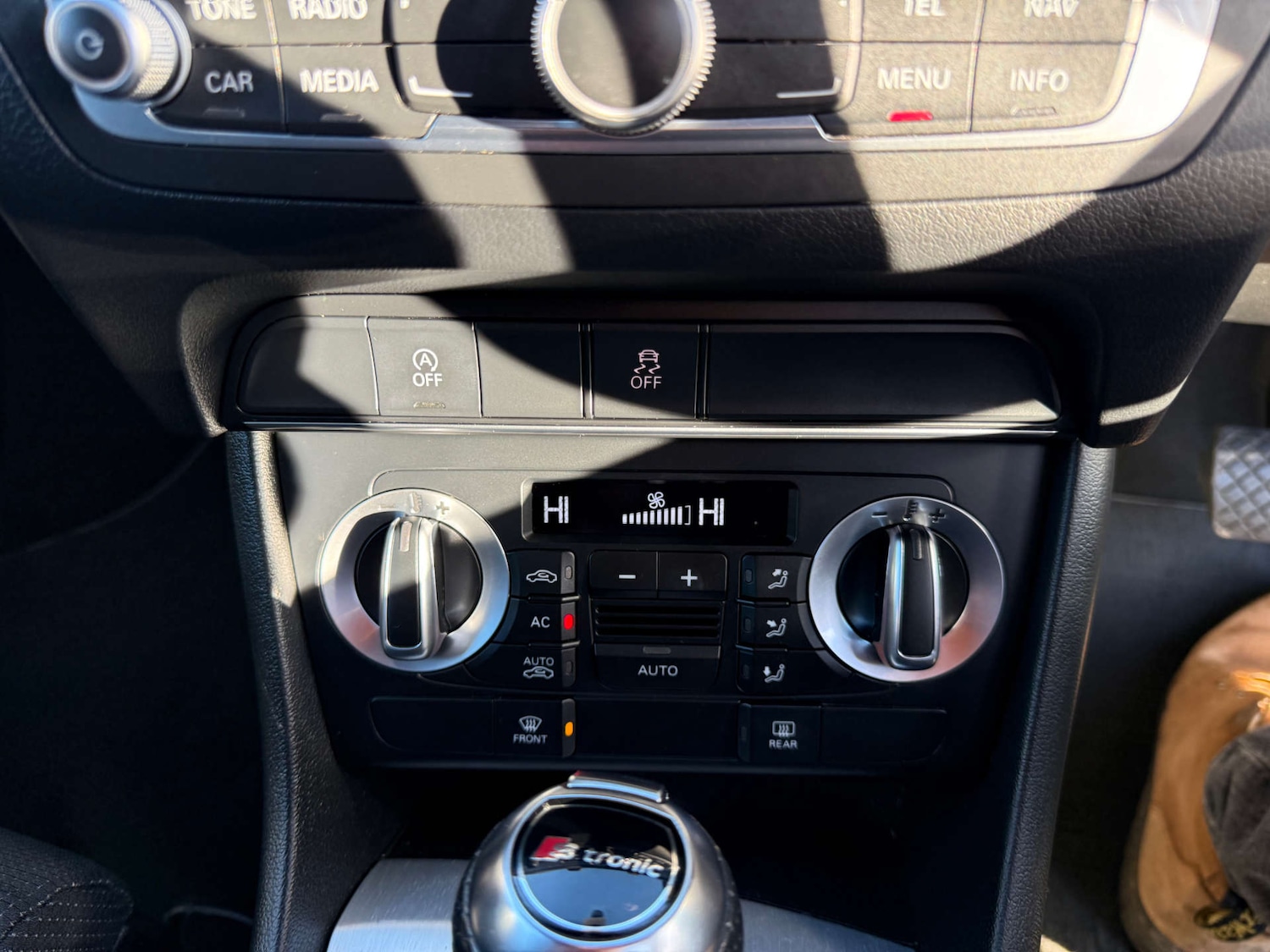 Used Audi Q3 2013 for sale - 76757129: Photo 41