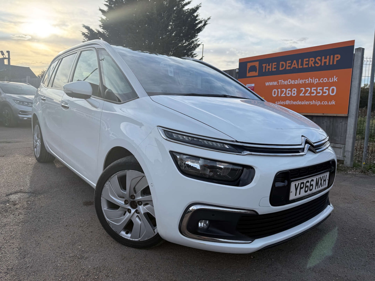 Used Citroen C4 Picasso 2016 for sale - 76056621: Photo 1