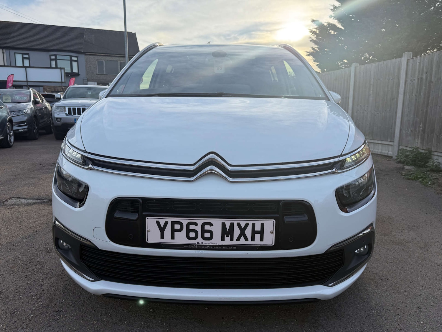 Used Citroen C4 Picasso 2016 for sale - 76056621: Photo 3