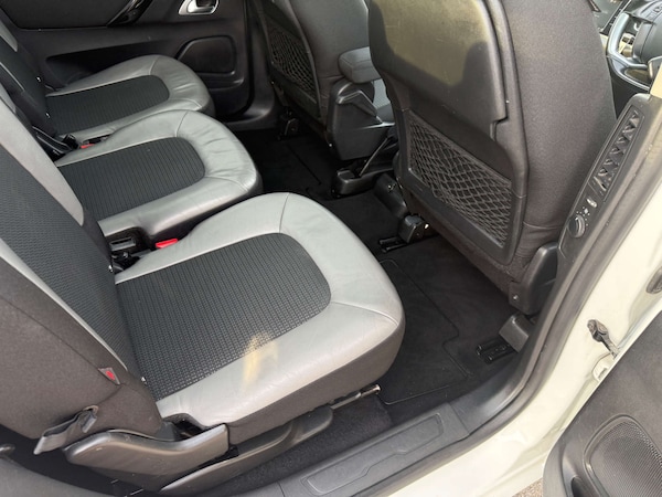 Used Citroen C4 Picasso 2016 for sale - 76056621: Photo 30