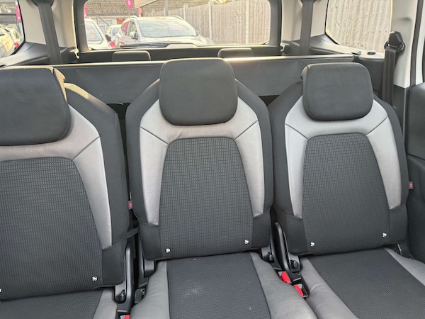 Used Citroen C4 Picasso 2016 for sale - 76056621: Photo 41
