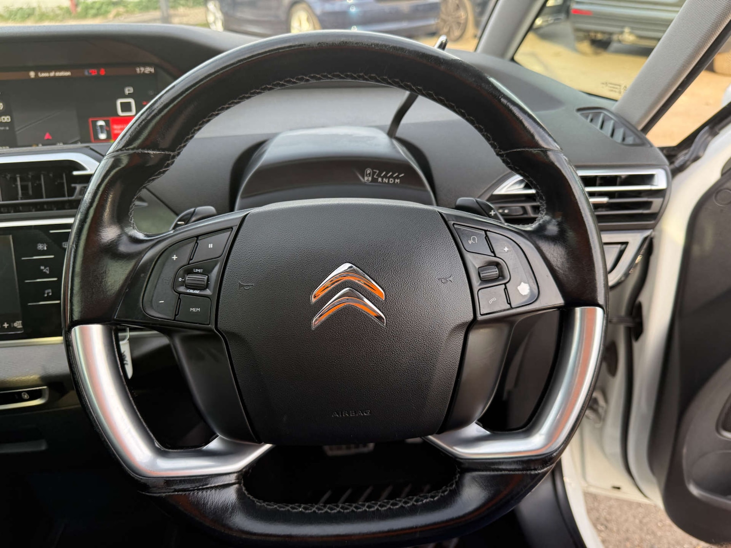 Used Citroen C4 Picasso 2016 for sale - 76056621: Photo 47