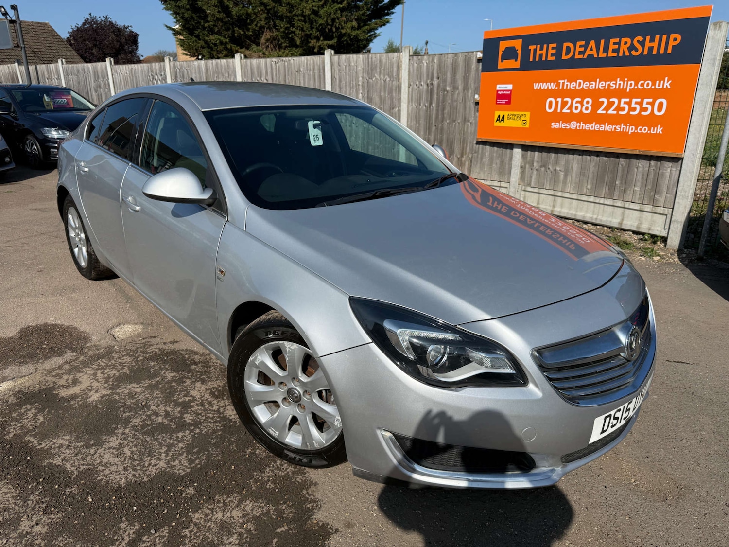 Used Vauxhall Insignia 2015 for sale - 76278436: Photo 1