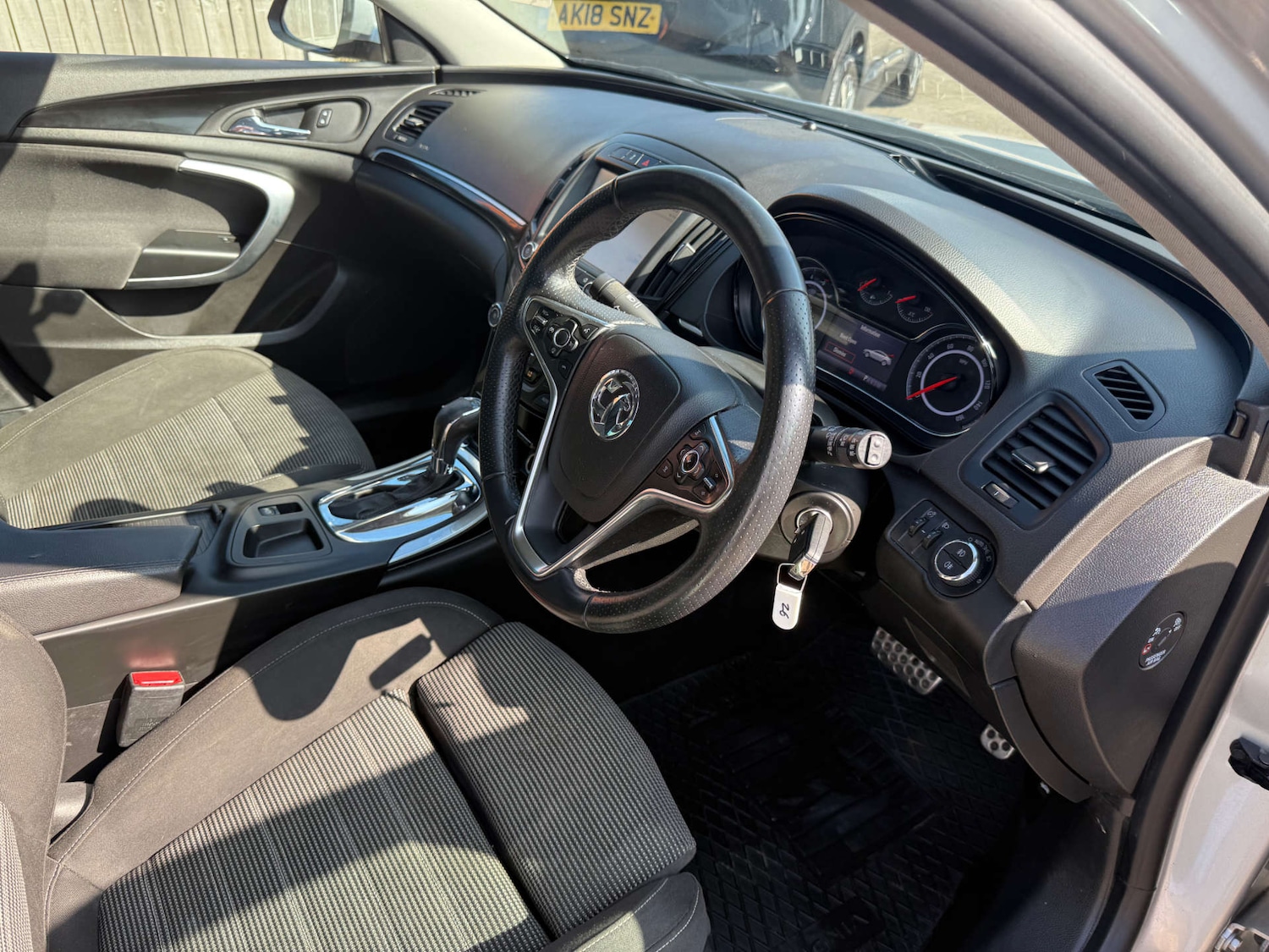 Used Vauxhall Insignia 2015 for sale - 76278436: Photo 16