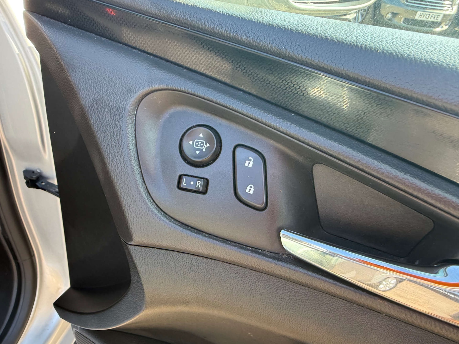 Used Vauxhall Insignia 2015 for sale - 76278436: Photo 27