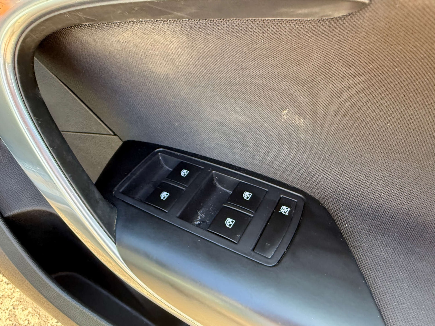 Used Vauxhall Insignia 2015 for sale - 76278436: Photo 28