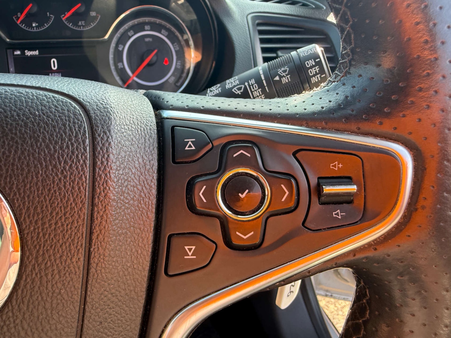 Used Vauxhall Insignia 2015 for sale - 76278436: Photo 31